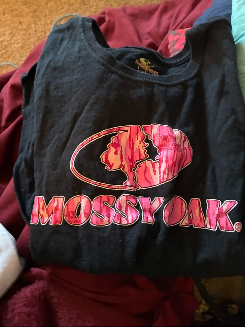 Mossy Oak Black Kids Tee with Pink Graphic Logo